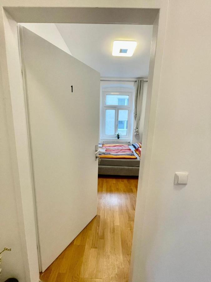 Апартаменти Deluxe Studio 3P Th Відень Екстер'єр фото